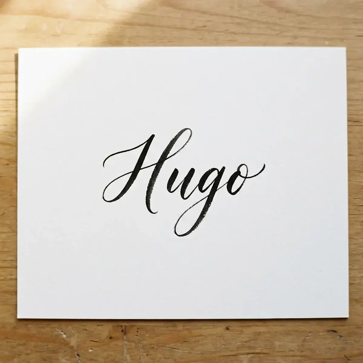 Le prénom Hugo en calligraphie